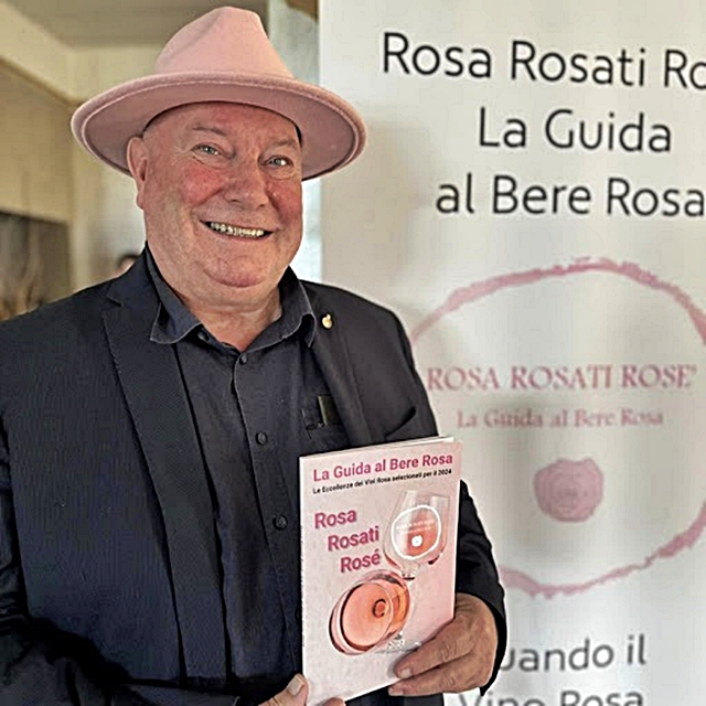 3-renato-rovetta-il-responsabile-editoriale-della-guida-al-bere-rosa.jpg