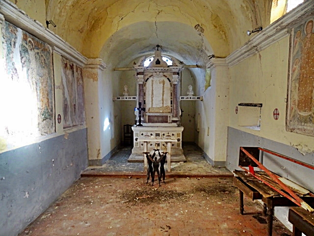 3-chiesa-maddalena-interno.jpg