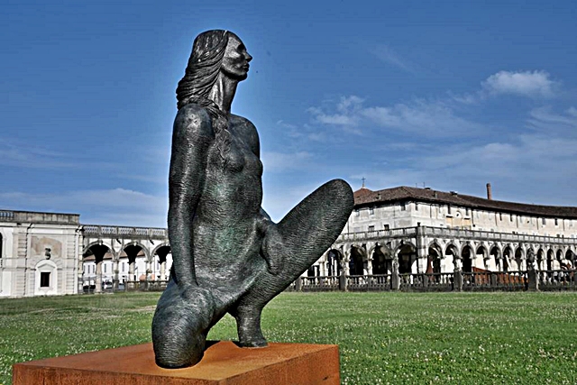 lucchi-sculture-in-acqua-12.jpg