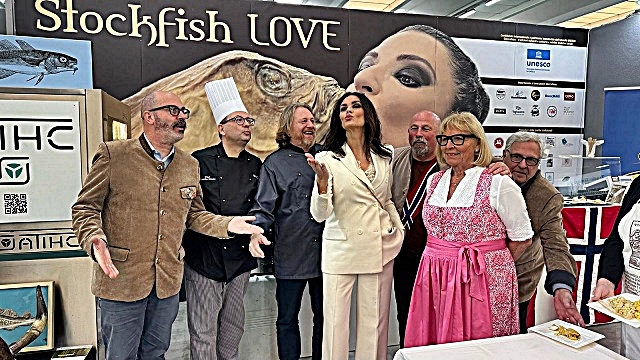 6-i-festeggiamenti-per-il-riconoscimento-dello-stoccafisso-da-parte-del-ministero-dell-agricoltura-e-pesca.jpg