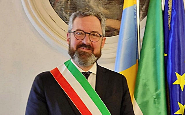 sindaco-ianeselli-con-fascia.jpg