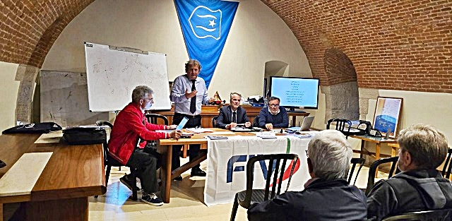 fiv-5.jpg